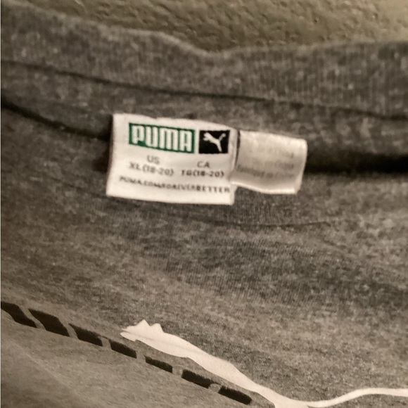 Puma Gray Short Sleeve Tee with Classic Crew Neck - Picture 2 of 3